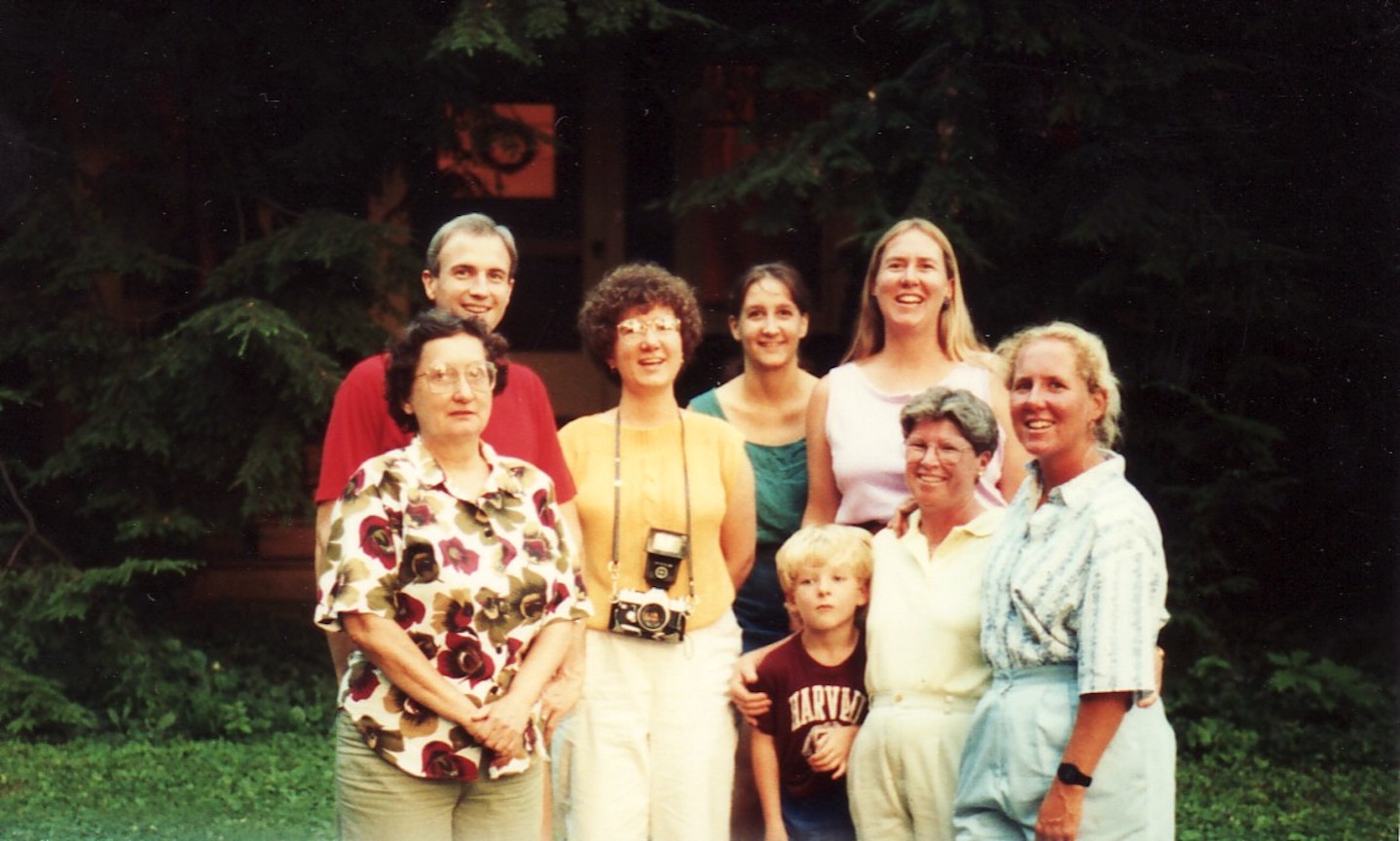 Jeff May (Karen Crossen’s husband), Karen Crossen, Joan Callahan (Jennifer’s partner), David Crossen (Jennifer’s son), Jennifer Crossen, Julie Crossen, and Katie Crossen in Lexington, KY, 1996.