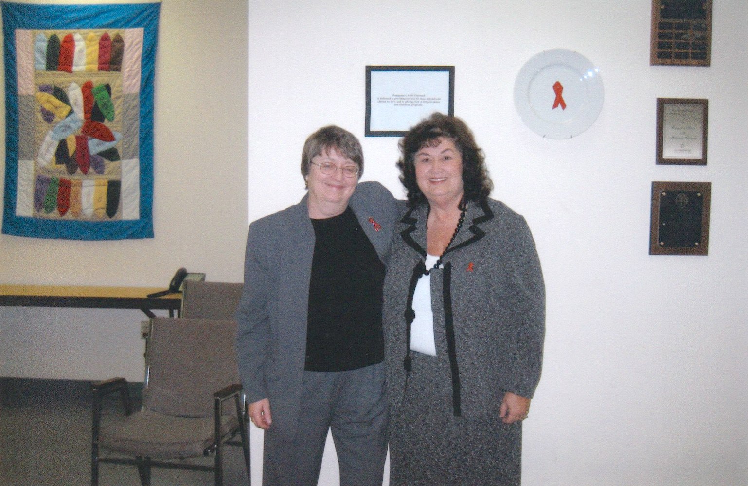 Kathie Hiers with Jeanne White-Ginder (Ryan White’s mother), 2007. Photo courtesy of Kathie Hiers.