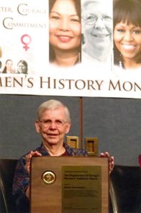 Arden Eversmeyer receives the Women’s Trailblazer Award from the Department of Energy, Washington, D.C., 2014.