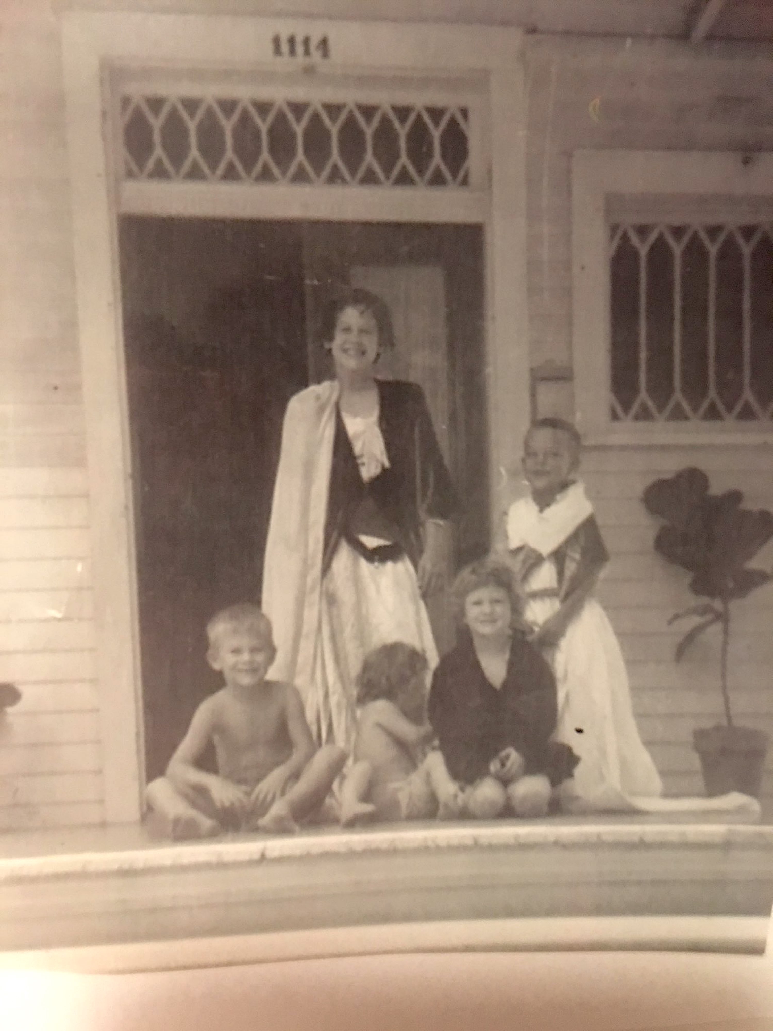Rags (placed on the far right) with the Barretts in New Orleans, LA, circa 1954.